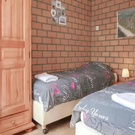 Three-bedroom Holiday In Semesterbostad